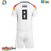 Camiseta Alemania Toni Kroos #8 Primera Equipación para niños Eurocopa 2024 manga corta (+ pantalones cortos)
